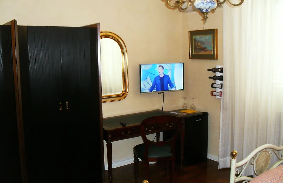 I 13 Cavalieri Guest House-1